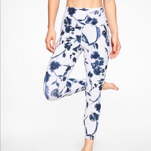 Athleta Waterflower 7/8 Tights